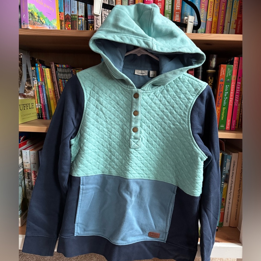 Ladies LL Bean hoodie